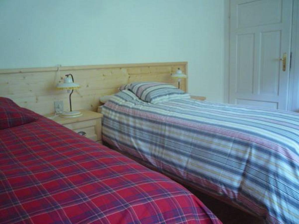 Di Baut Otel Ovaro Oda fotoğraf